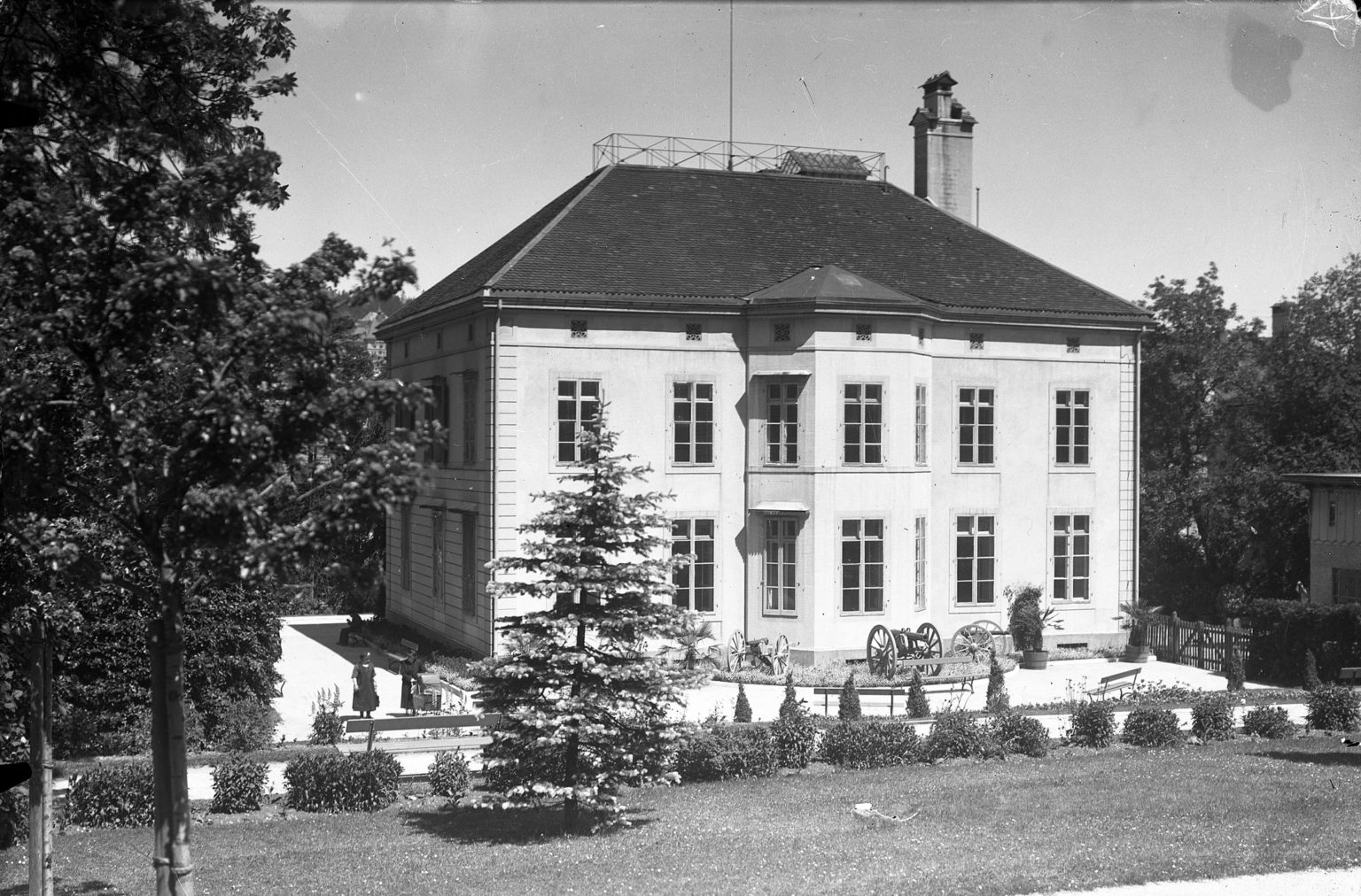Avant / Après : Musée d'histoire : 1930 et 2023