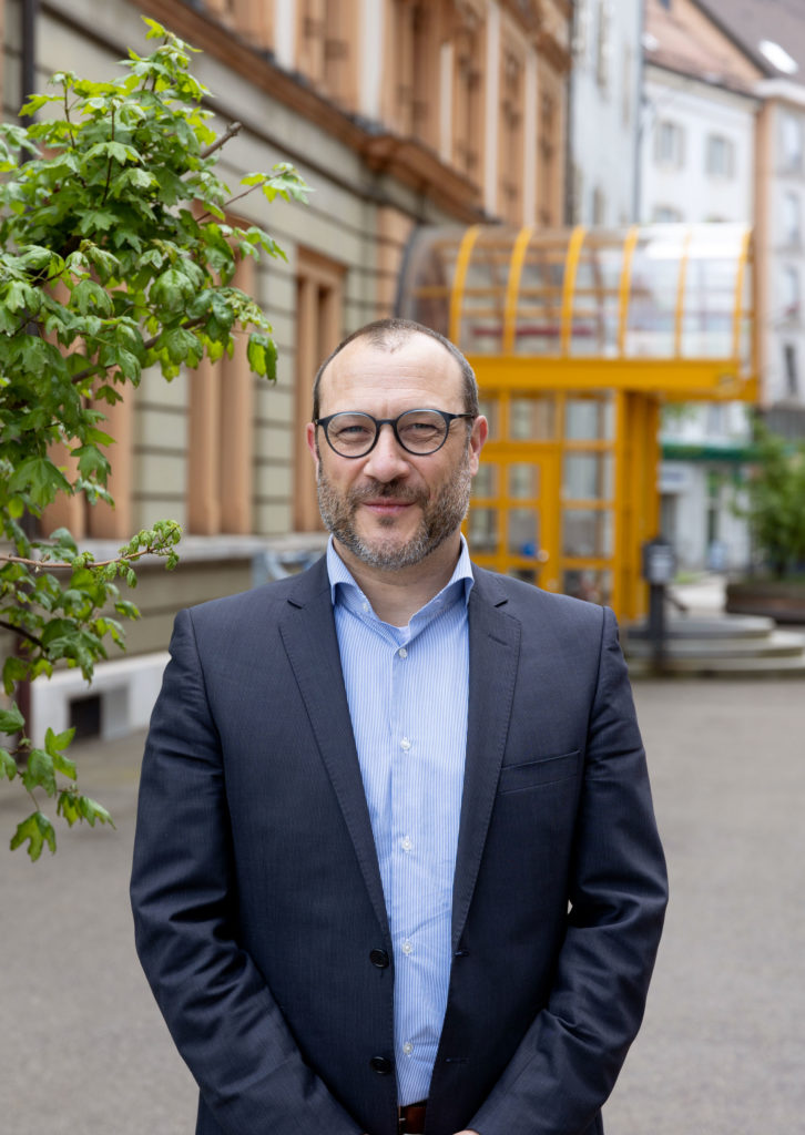 Pascal Jobin Patrick Jobin, nouveau chef du SUME - Le Tourbillon - Journal officiel ...