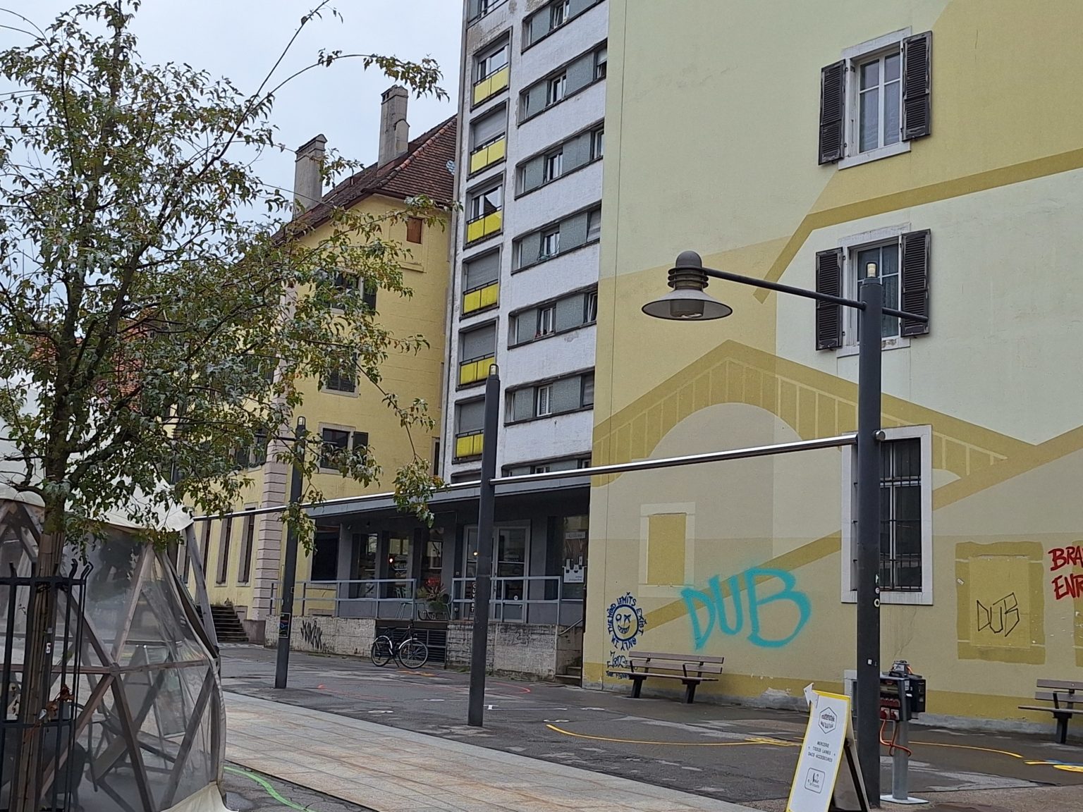 Place de la Carmagnole  1980 & 2024