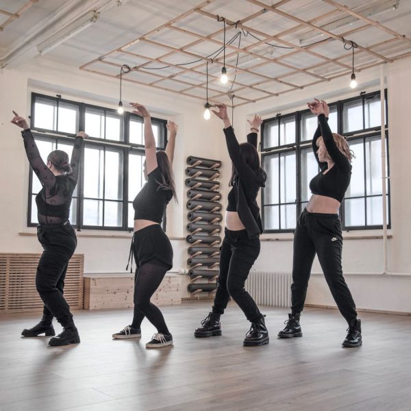 Sept & Huit Dance Studio